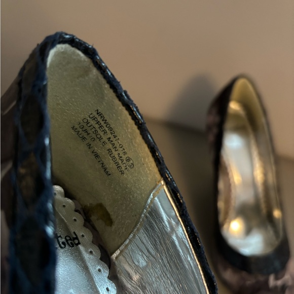 Stunning floral Not Rated heels - Picture 6 of 7